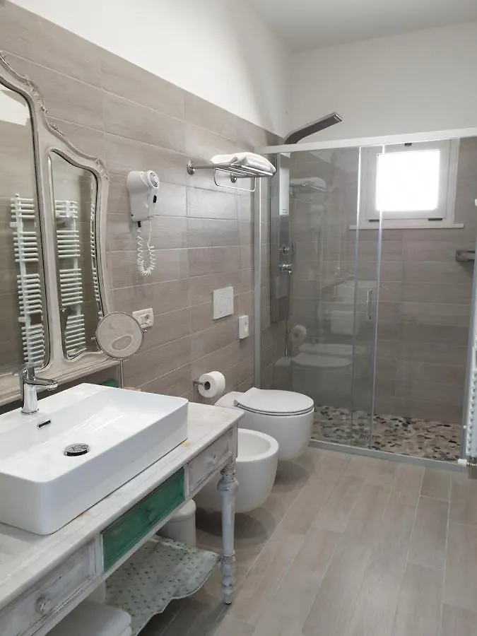 Hotel Villa Esedra Bellaria-Igea Marina 3*,