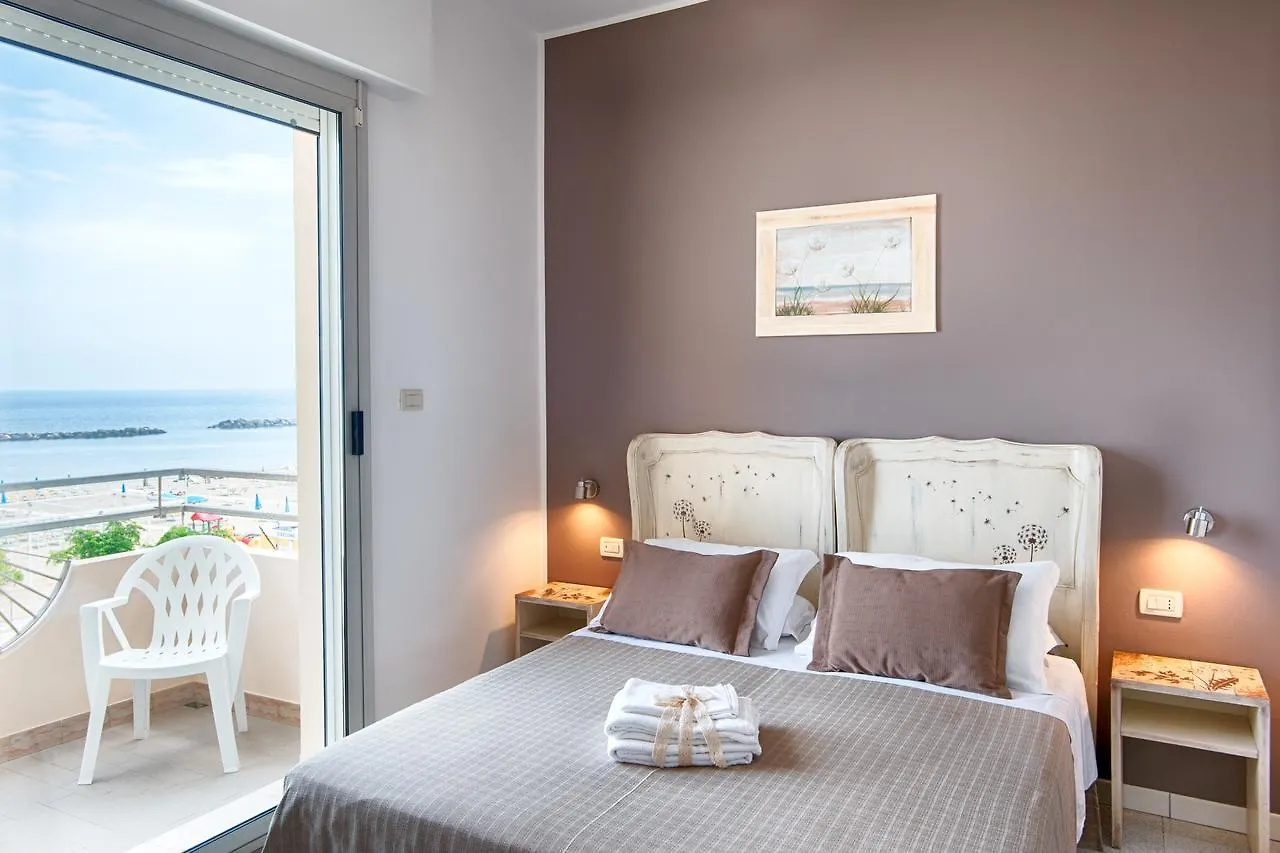 Hotel Villa Esedra Μπελάρια-Ιτζέα Μαρίνα